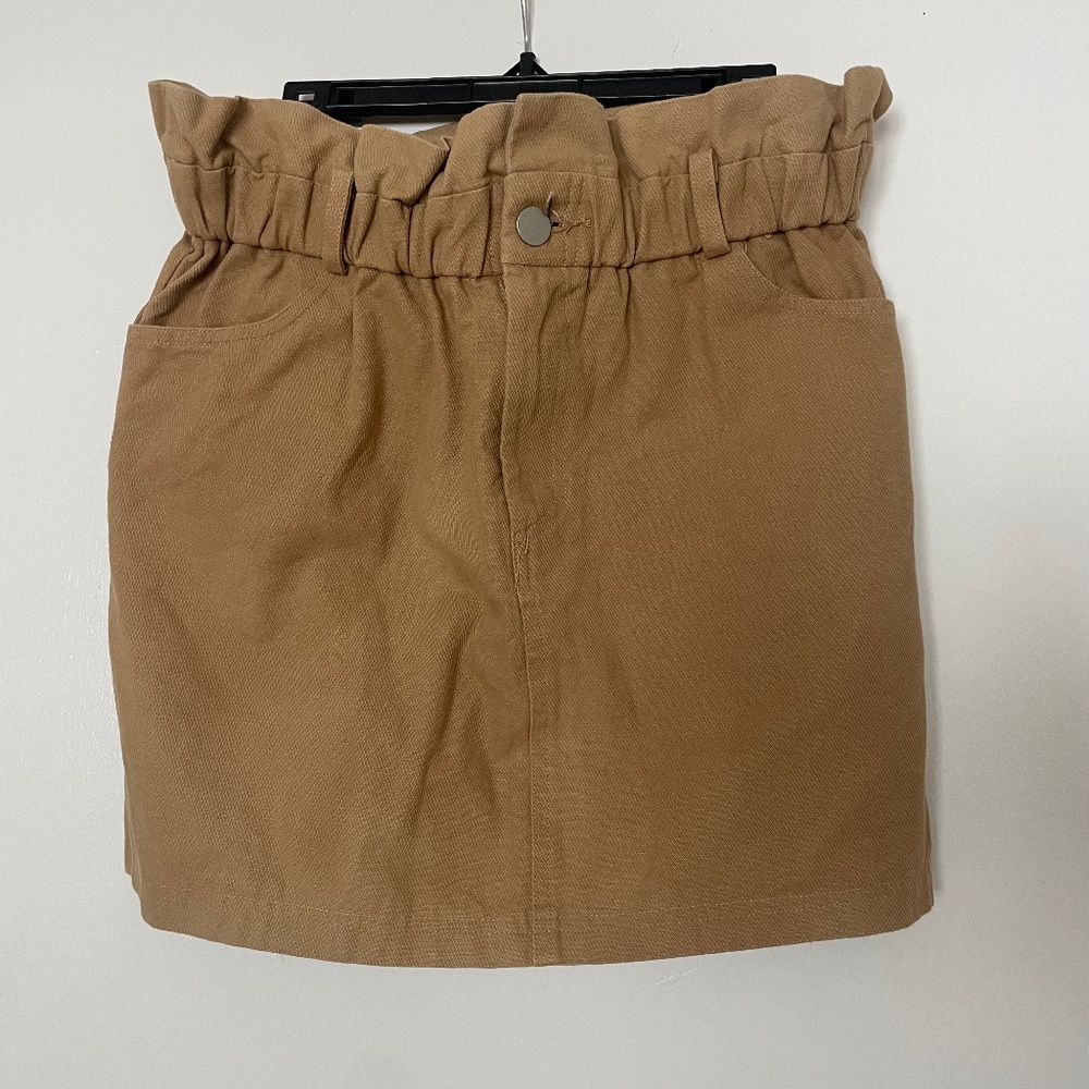 Wild Honey tan mini skirt, size medium
